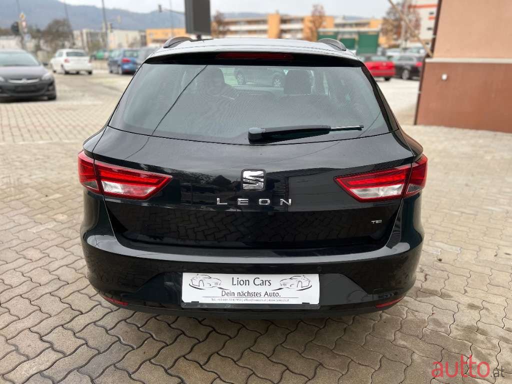 2013' SEAT Leon photo #4