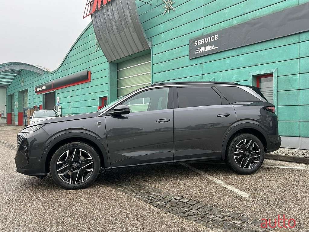 2024' Peugeot 5008 photo #5