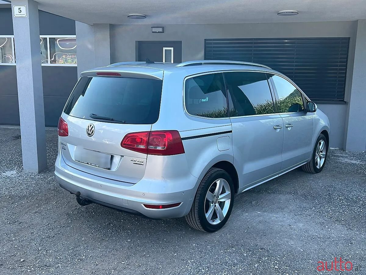 2014' Volkswagen Sharan photo #5