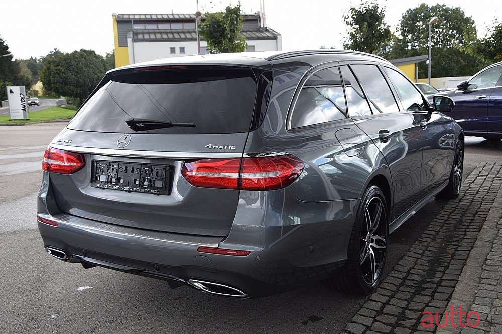 2018' Mercedes-Benz E-Klasse photo #2
