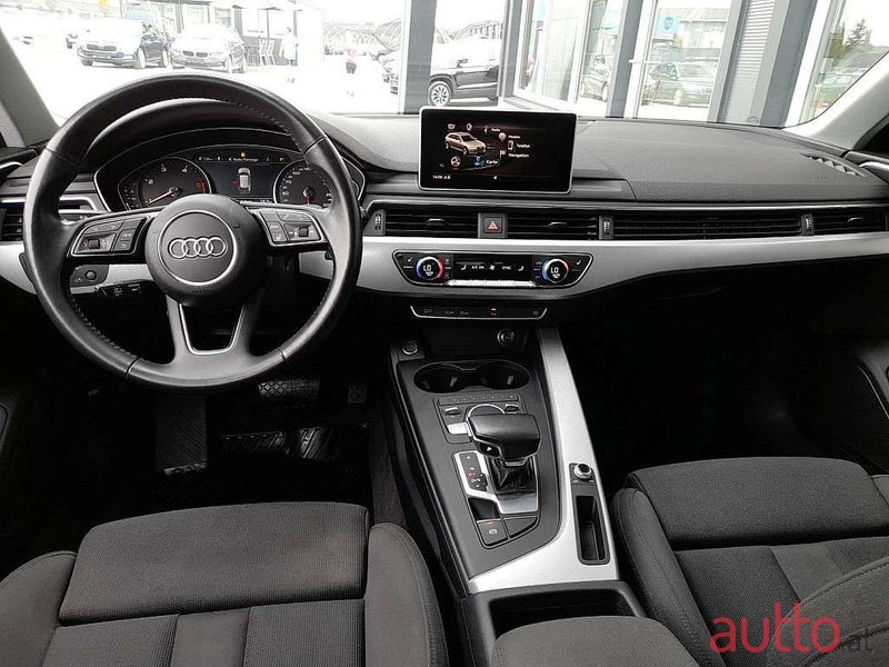 2019' Audi A4 photo #3