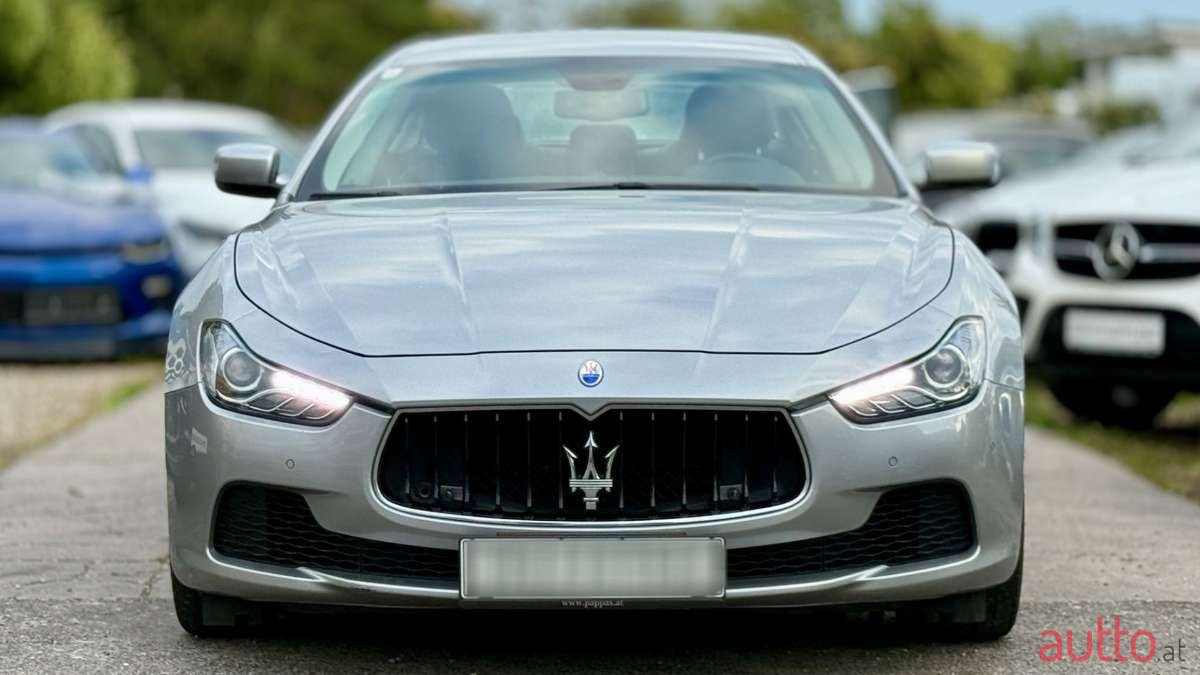 2014' Maserati Ghibli photo #2