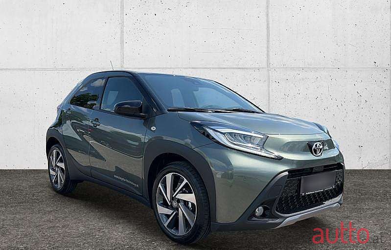 2023' Toyota Aygo photo #3