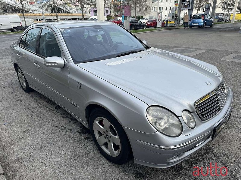 2002' Mercedes-Benz E-Klasse photo #5