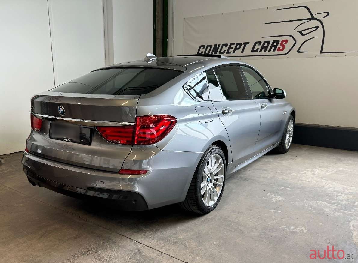 2012' BMW 5Er-Reihe photo #6