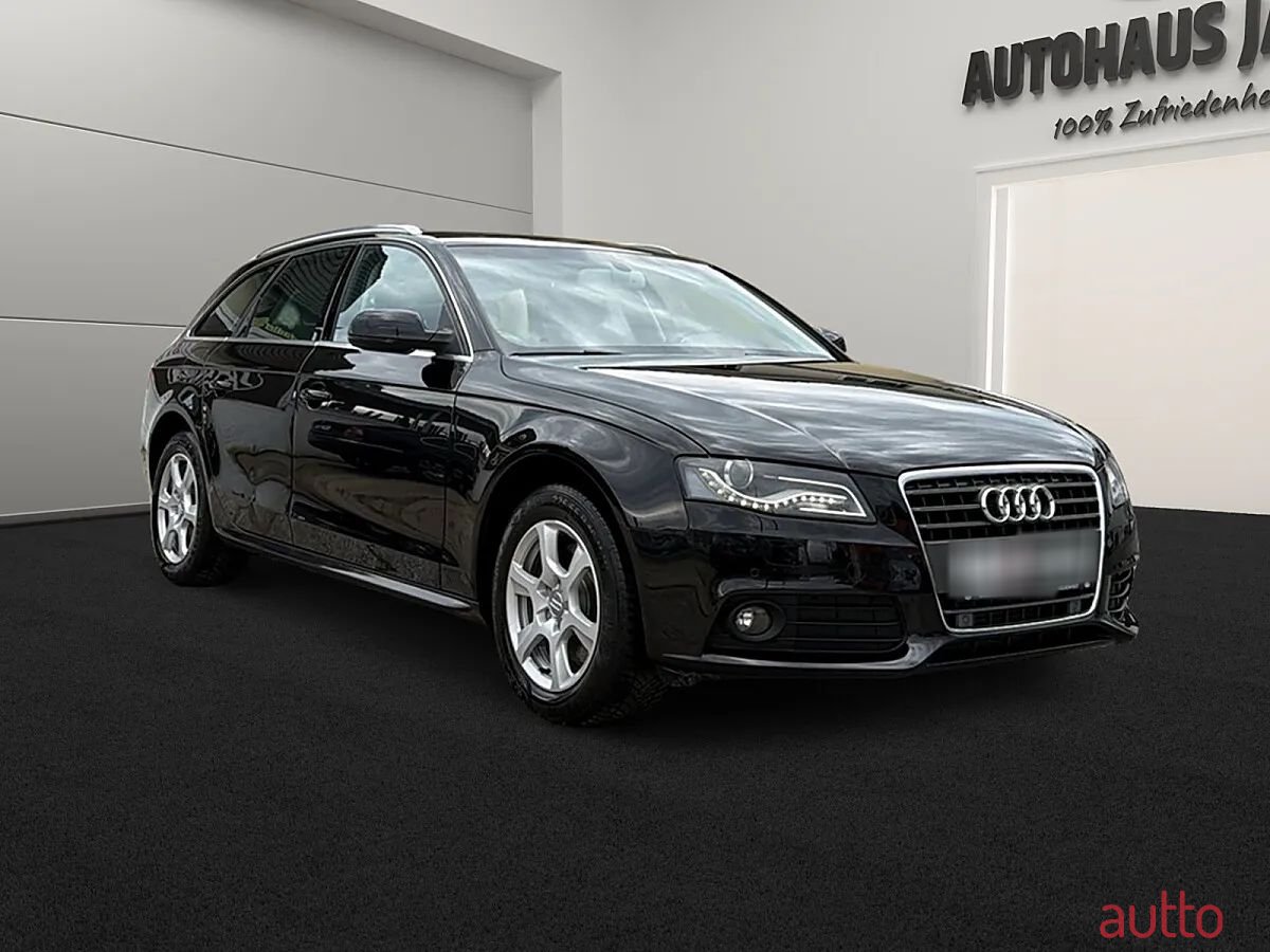 2012' Audi A4 photo #5