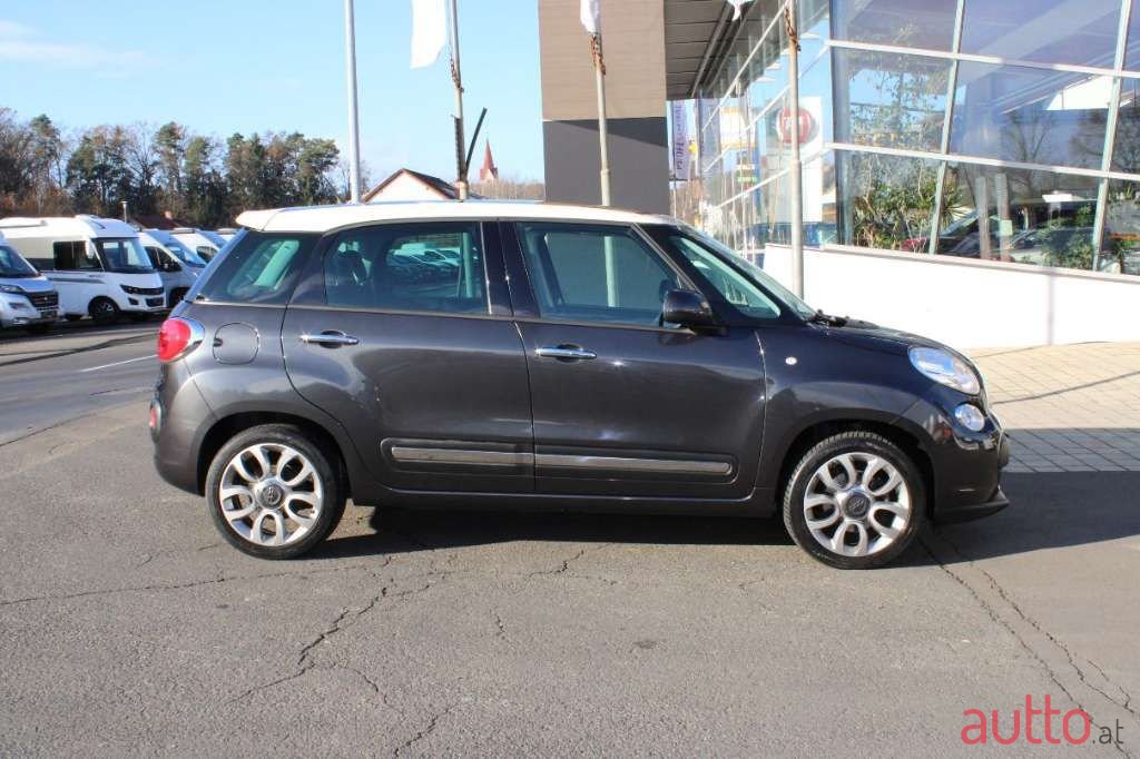 2016' Fiat 500L photo #4