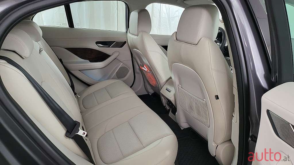 2022' Jaguar I-Pace photo #3