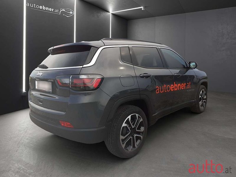 2024' Jeep Compass photo #5