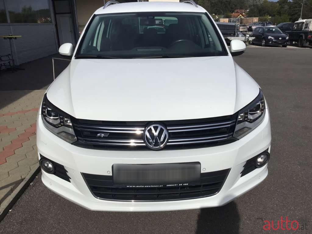2014' Volkswagen Tiguan photo #5