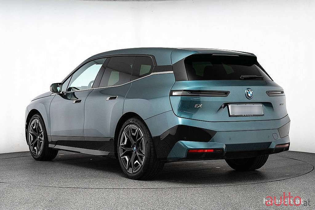 2023' BMW iX photo #4