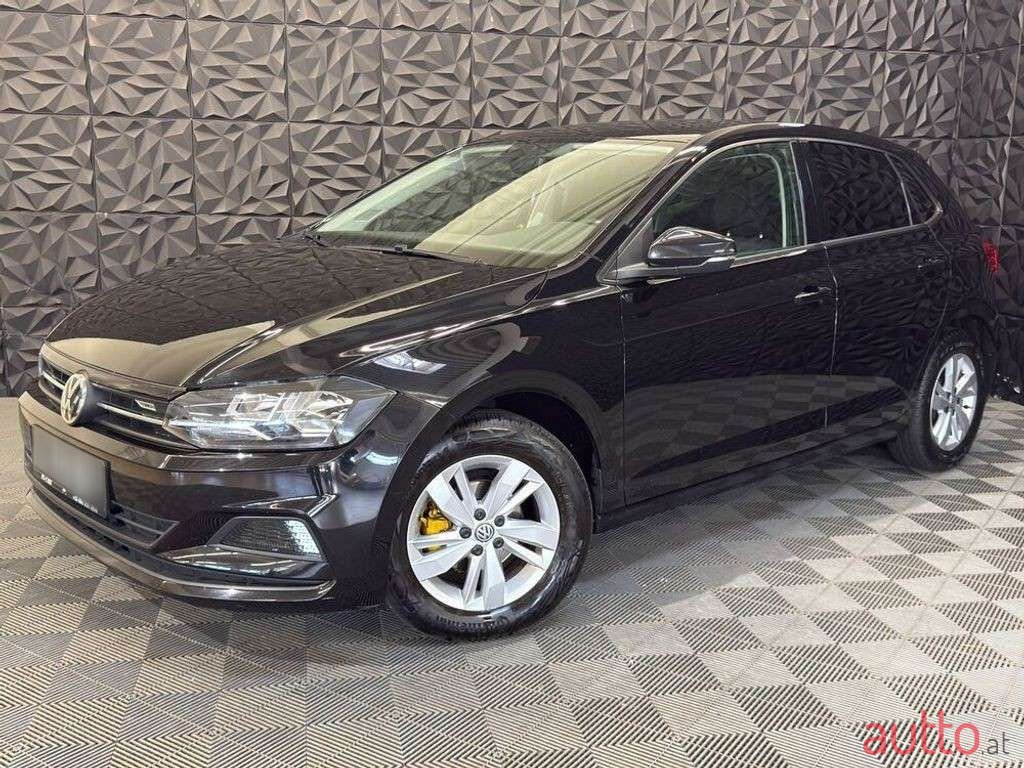 2019' Volkswagen Polo photo #2