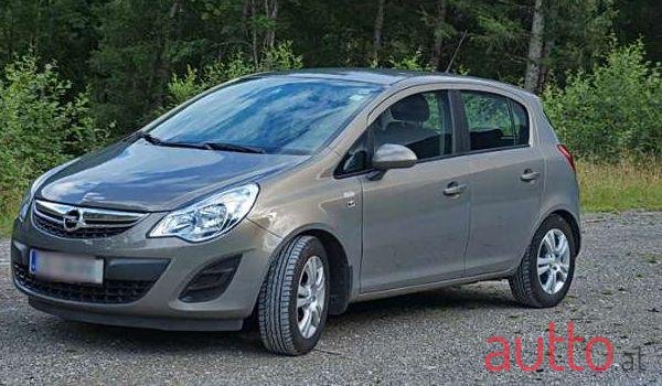 2012' Opel Corsa photo #3