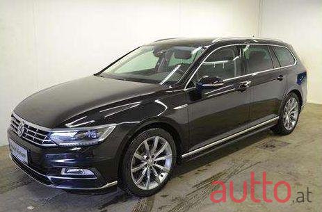 2016' Volkswagen Passat photo #2