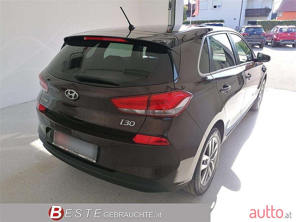 2017' Hyundai i30 photo #5