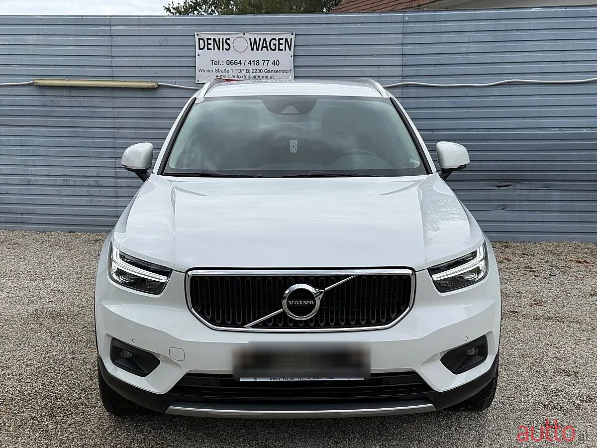 2019' Volvo XC40 photo #3