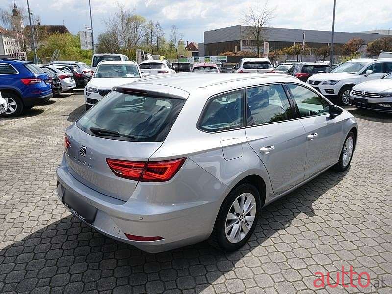 2019' SEAT Leon photo #3