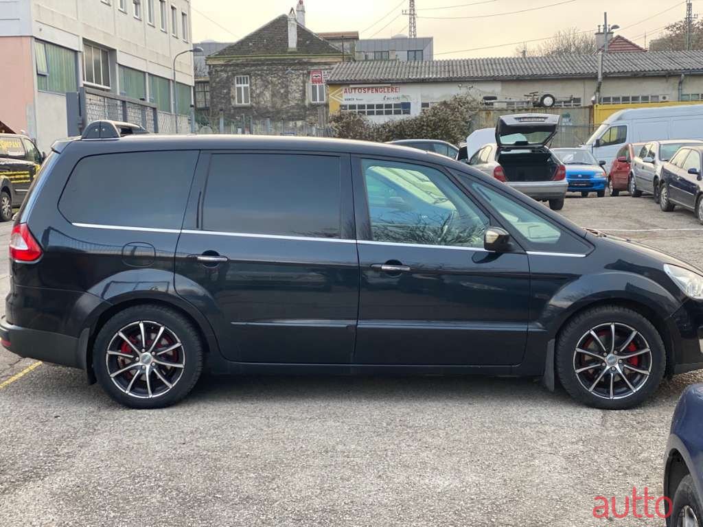 2010' Ford Galaxy photo #3