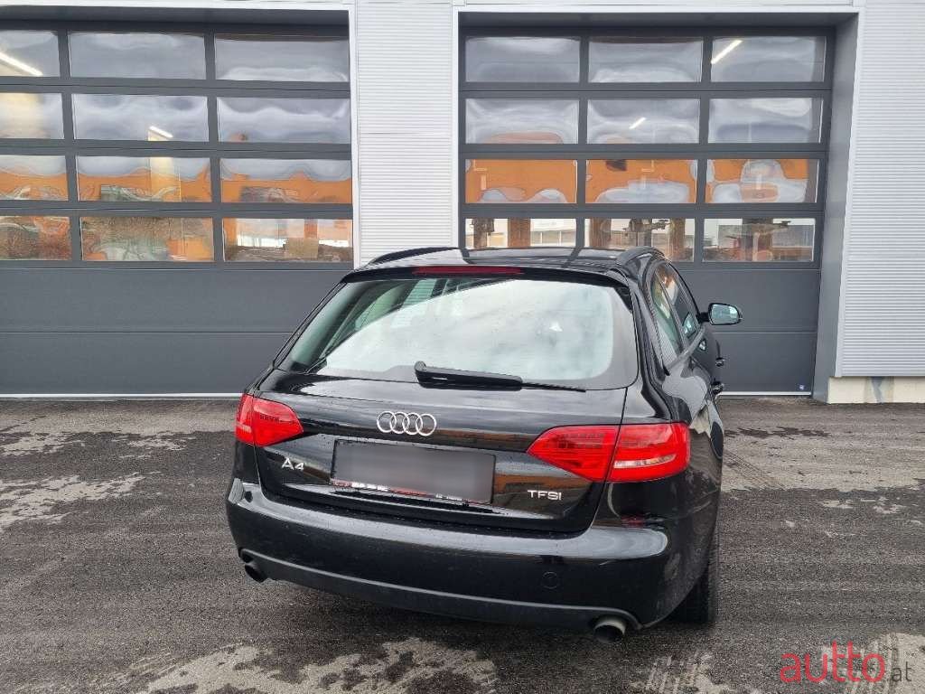 2011' Audi A4 photo #3