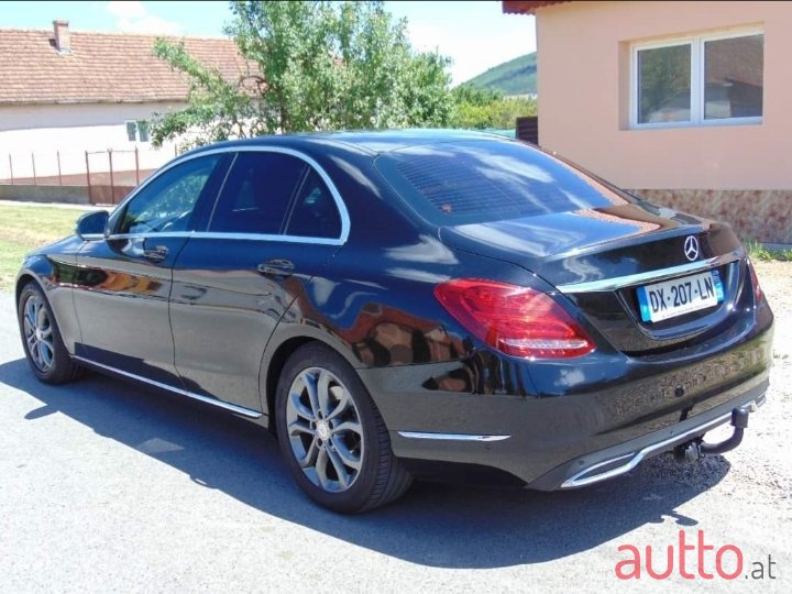 2016' Mercedes-Benz photo #2