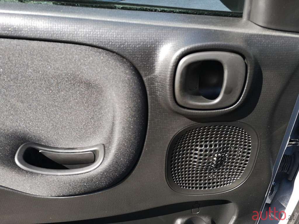 2022' Fiat Panda photo #5