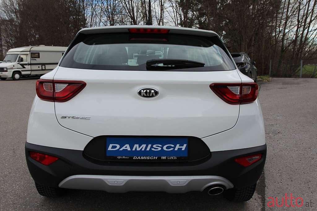 2018' Kia Stonic photo #1