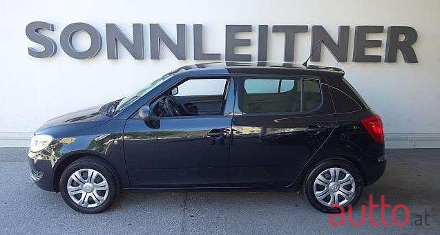 2013' Skoda Fabia photo #2