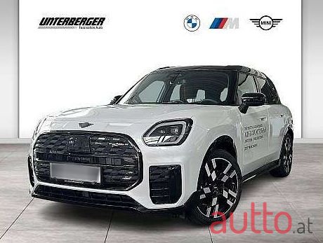 2024' MINI Countryman photo #1