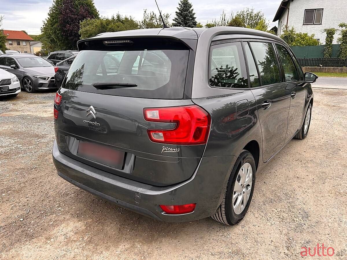 2014' Citroen Grand C4 Picasso photo #5