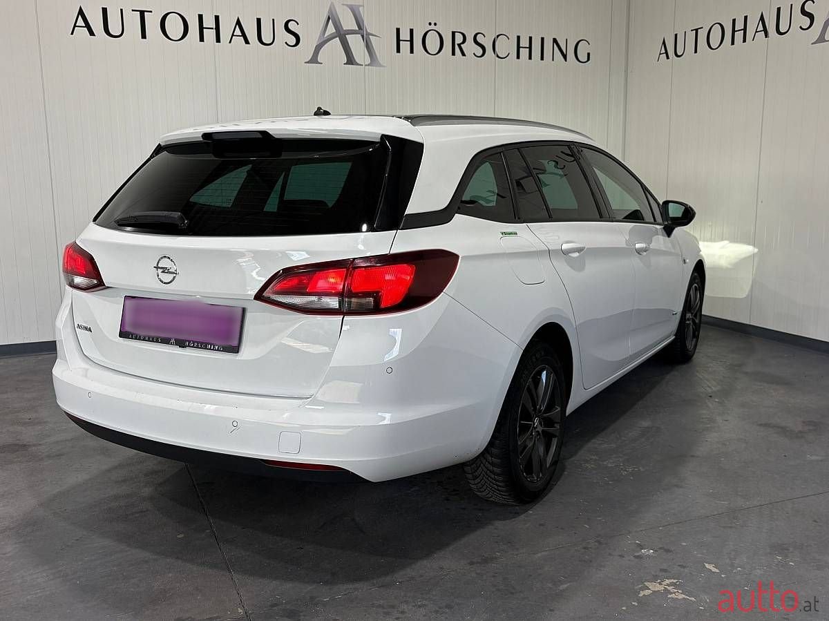 2022' Opel Astra photo #6