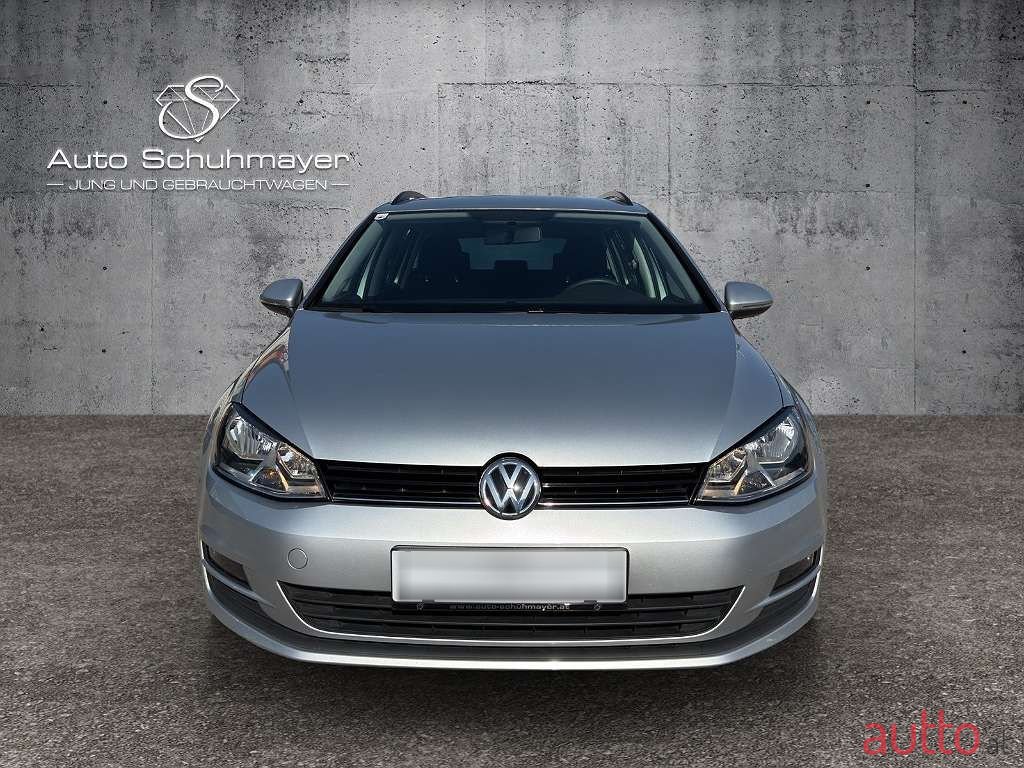 2015' Volkswagen Golf photo #2