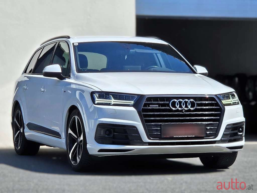 2017' Audi Q7 photo #1