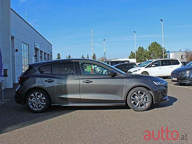 2024' Ford Focus photo #2