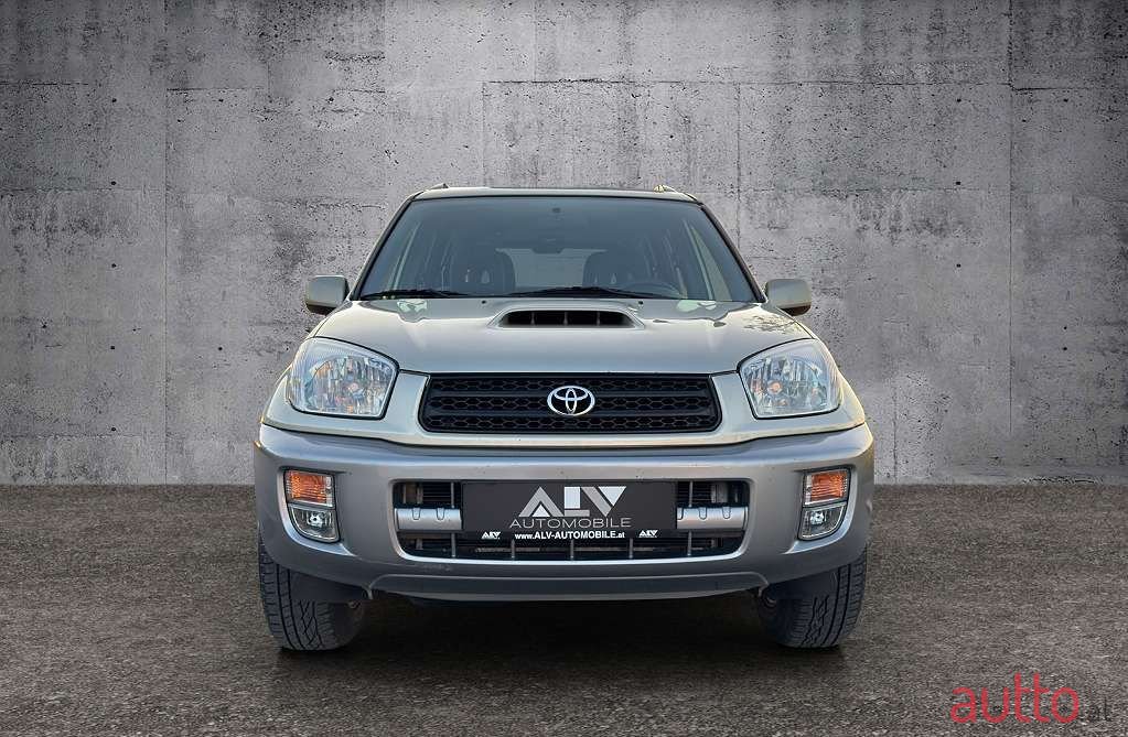 2002' Toyota RAV4 photo #5