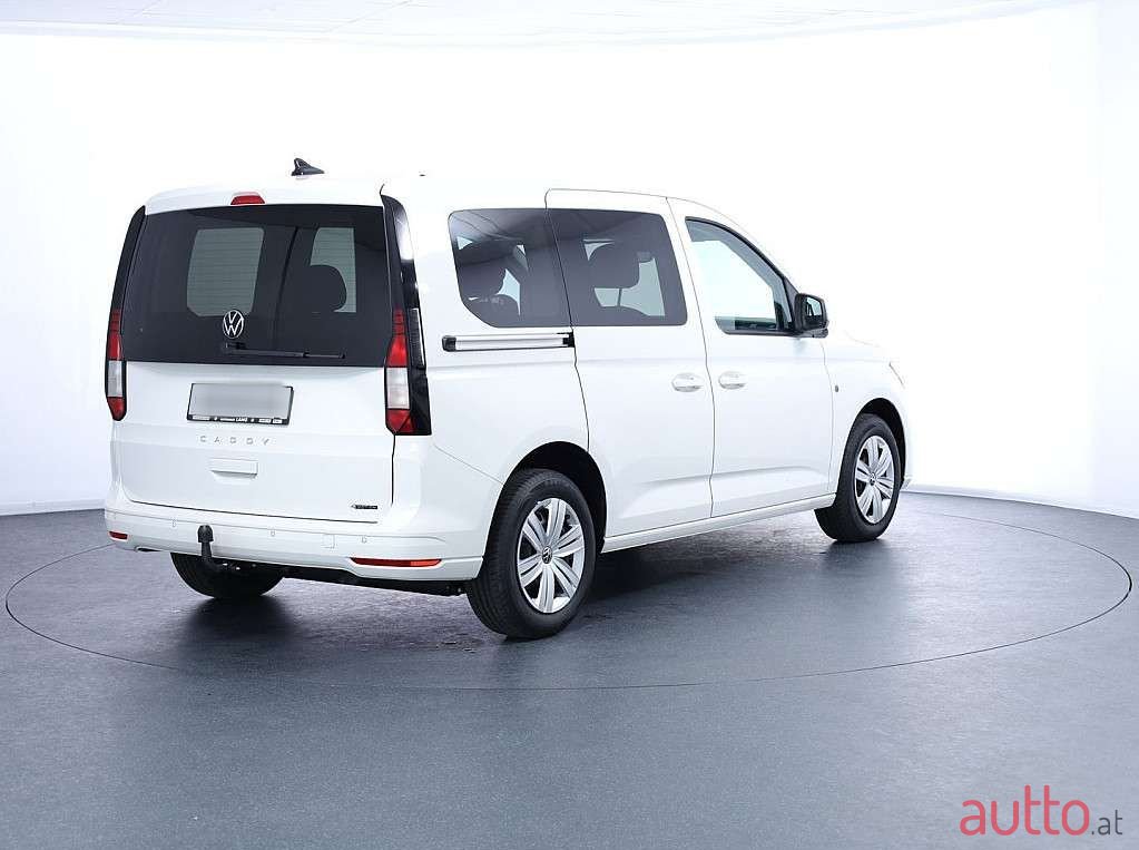 2023' Volkswagen Caddy photo #5