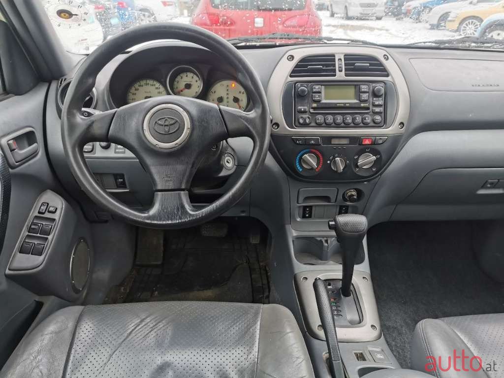 2003' Toyota RAV4 photo #4