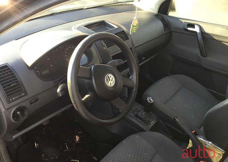 2003' Volkswagen Polo photo #1