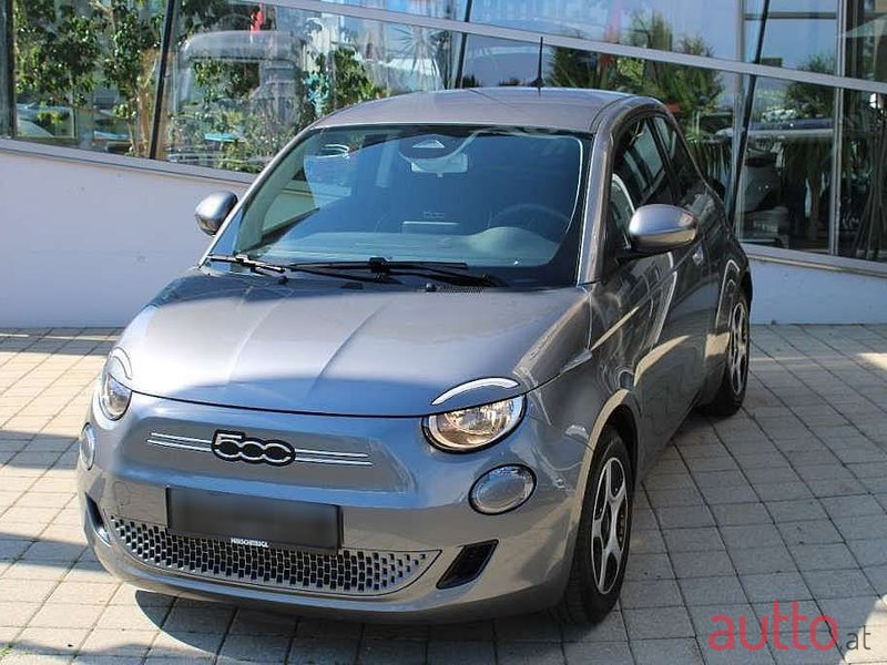 2021' Fiat 500e photo #1