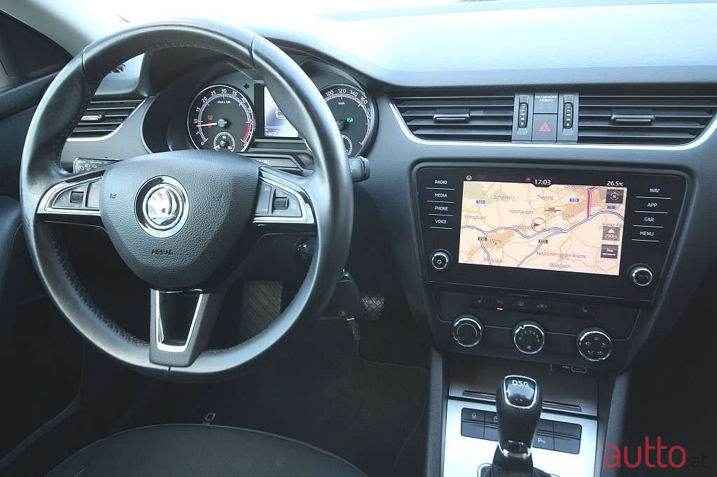 2019' Skoda Octavia photo #4