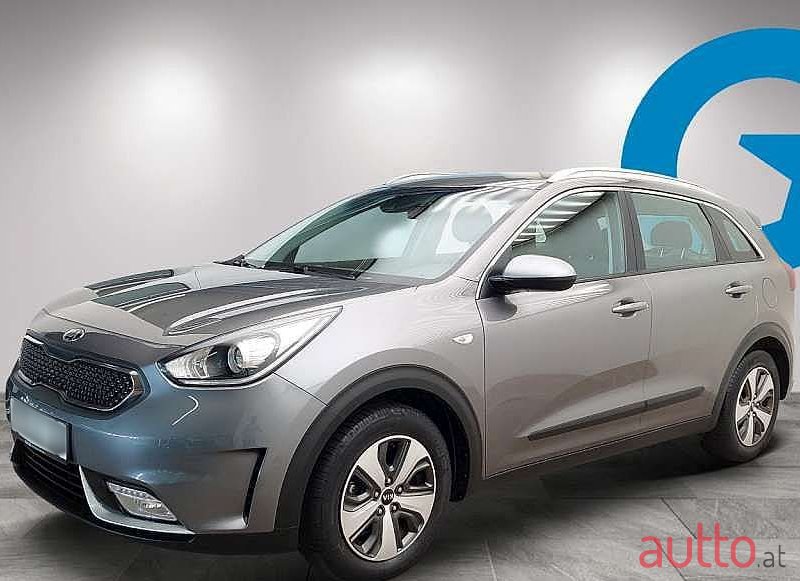 2017' Kia Niro photo #1