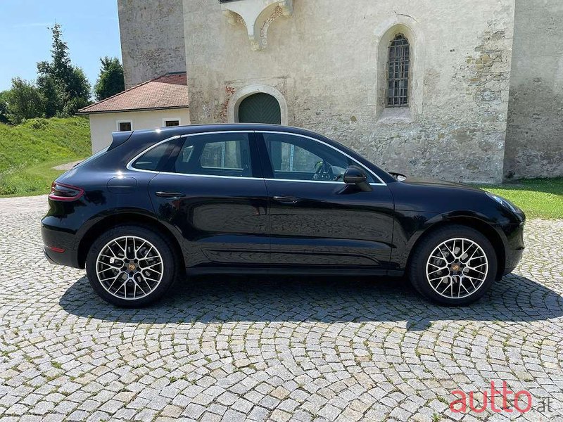 2015' Porsche Macan photo #4