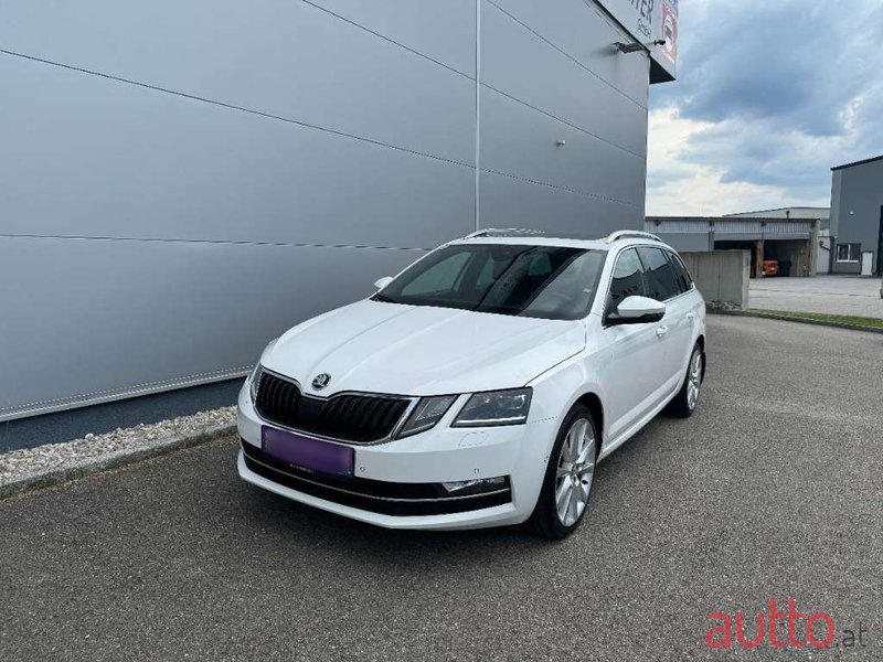 2020' Skoda Octavia photo #1