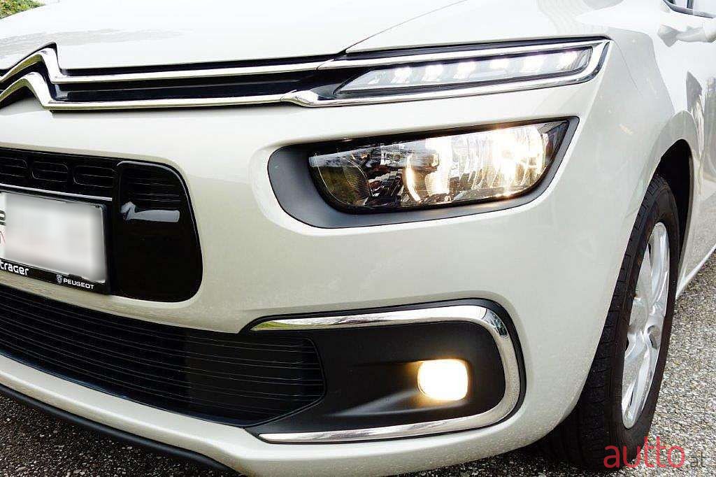 2019' Citroen Grand C4 SpaceTourer photo #5