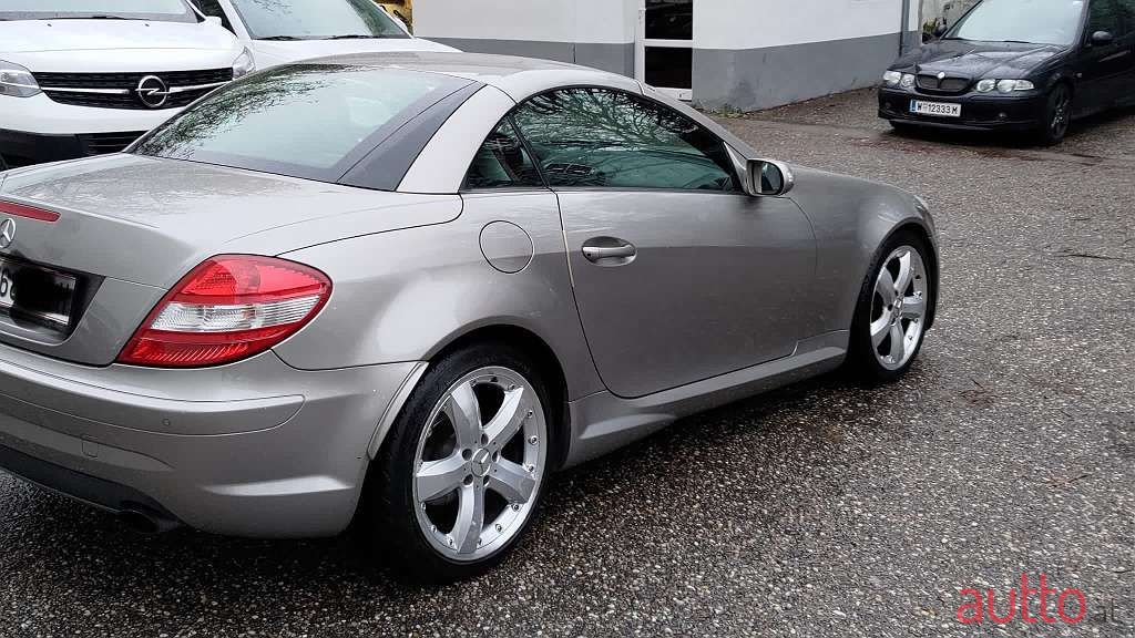 2004' Mercedes-Benz Slk-Klasse photo #3
