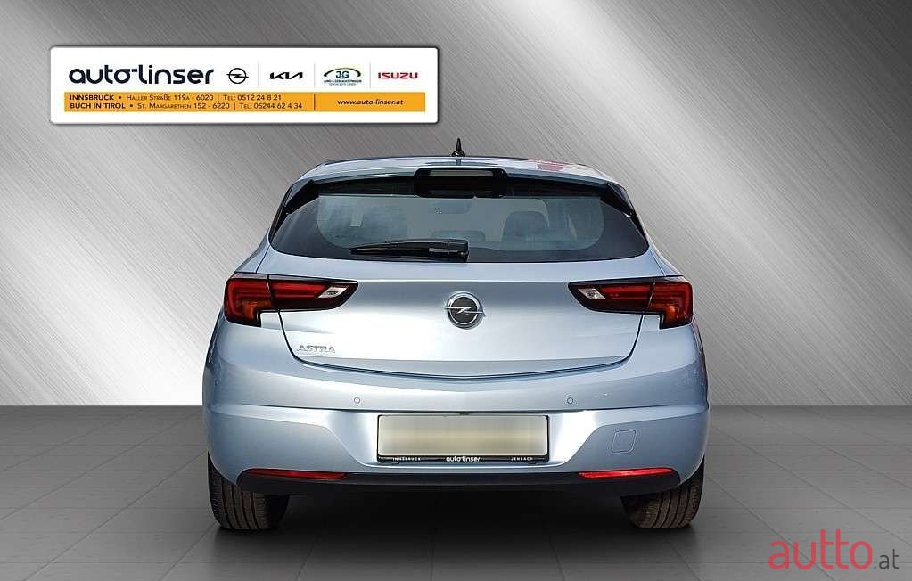 2020' Opel Astra photo #4