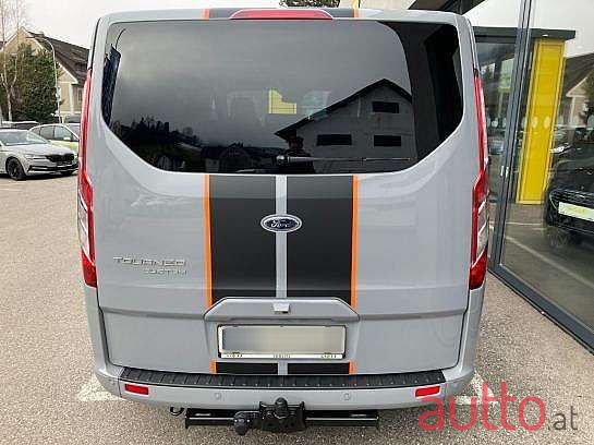 2023' Ford Tourneo photo #5