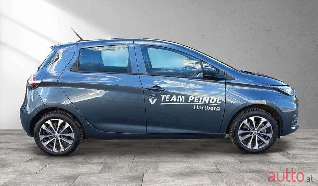 2022' Renault Zoe photo #3