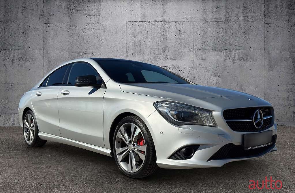 2013' Mercedes-Benz Cla-Klasse photo #1