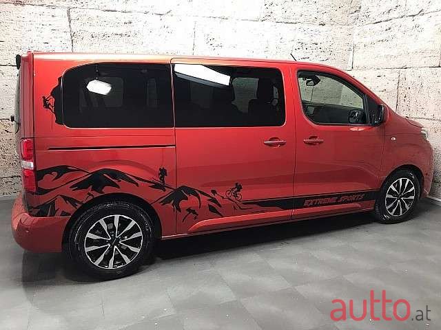 2020' Toyota Proace photo #4