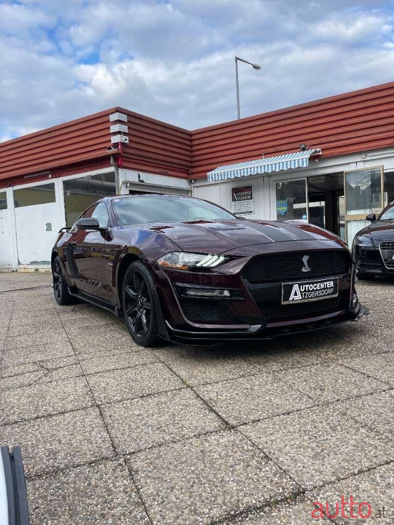 2018' Ford Mustang photo #2